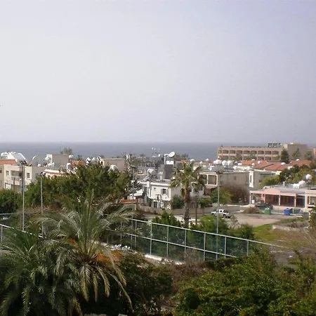 Gardens Пафос