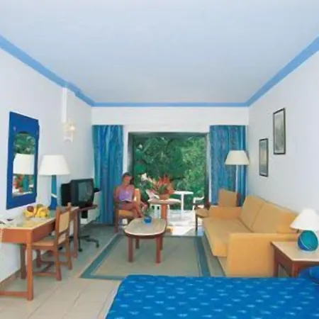 Ξενοδοχείο με διαμερίσματα Gardens 3*