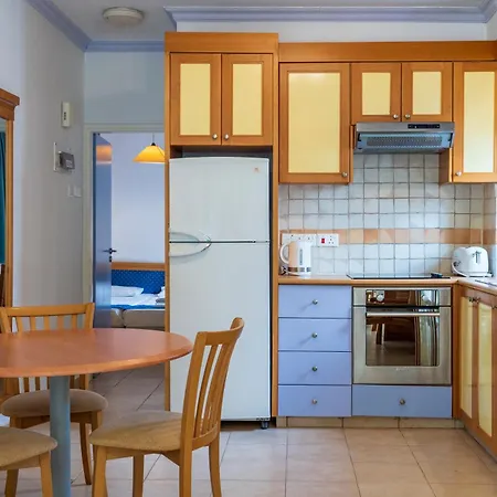 Gardens Apartmanhotel 3*