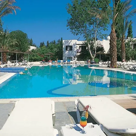 Ξενοδοχείο με διαμερίσματα Gardens
