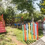 Gardens 3*