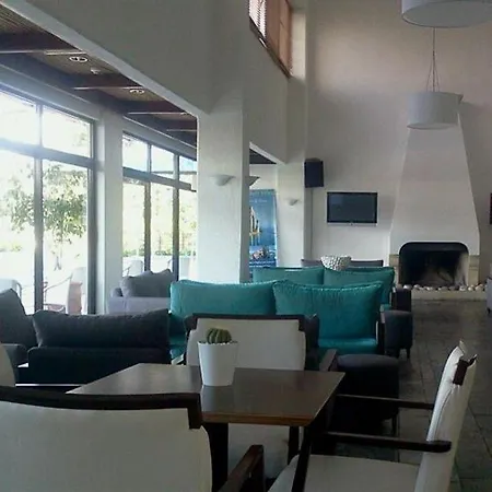 Gardens Aparthotel 3*